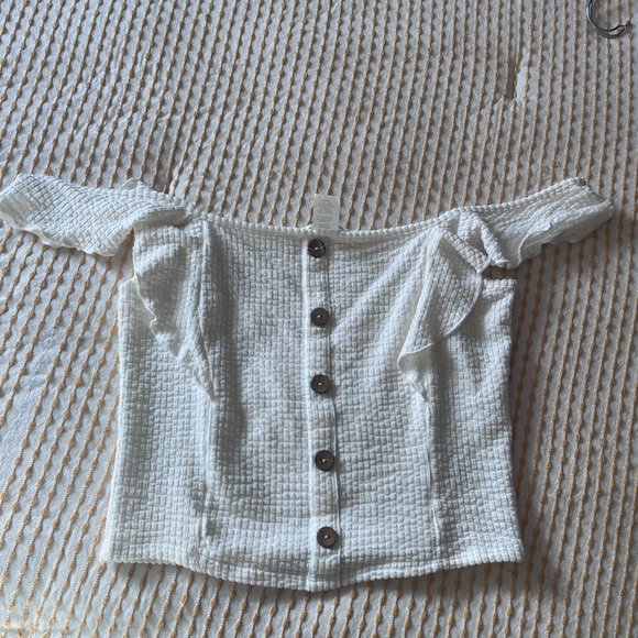 Ruffled Ribbed crop top - Picture 2 of 3